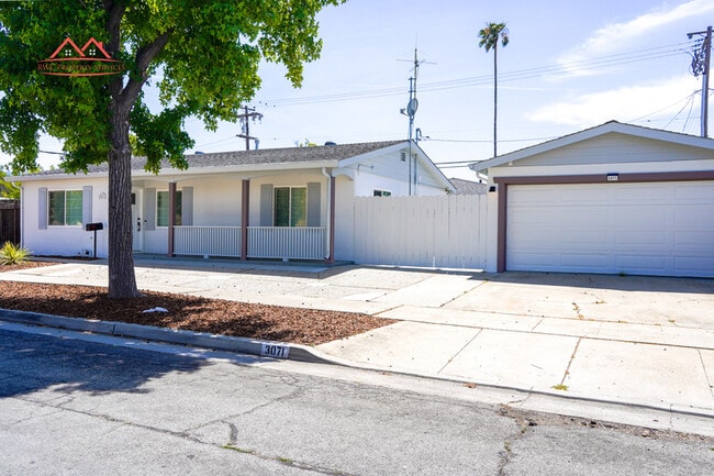 Building Photo - 3071 Yucca Ave