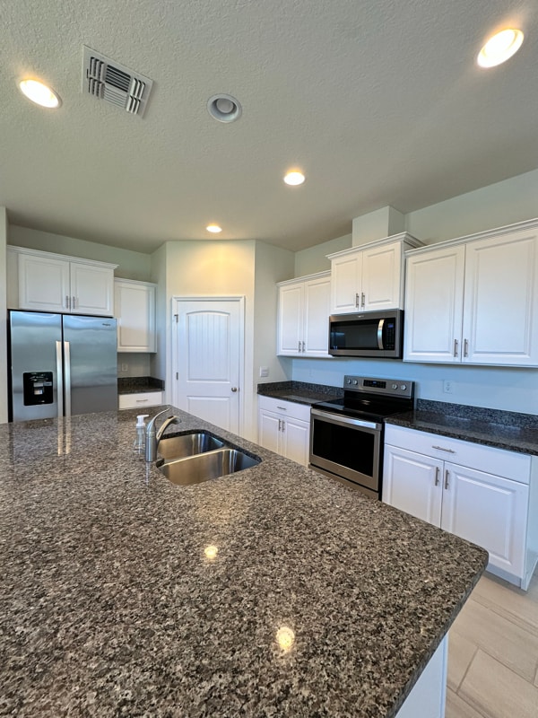 Building Photo - 8503 Tavernier Aly