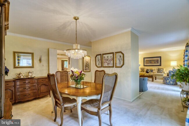 Building Photo - 3716 Oak Hill Way