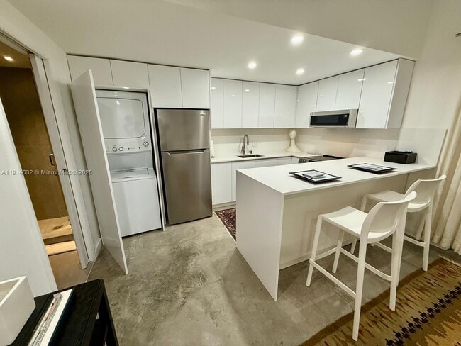 Building Photo - 3596 Main Hwy