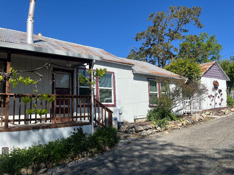 Foto principal - 517 Pleasant Valley Rd