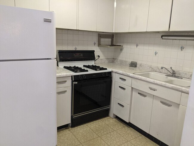 Foto del edificio - 1401 E 55th St