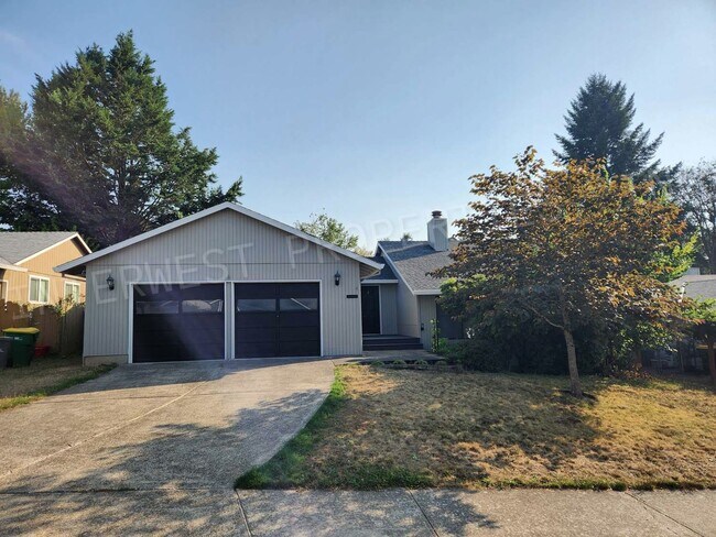 Foto del edificio - 3 bd 2ba Ranch Style Home with Deck, Fence...