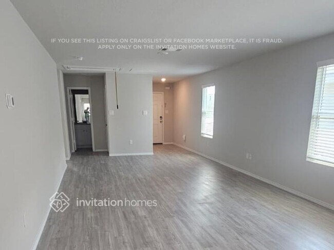 Foto del edificio - 4159 Southton Tarn
