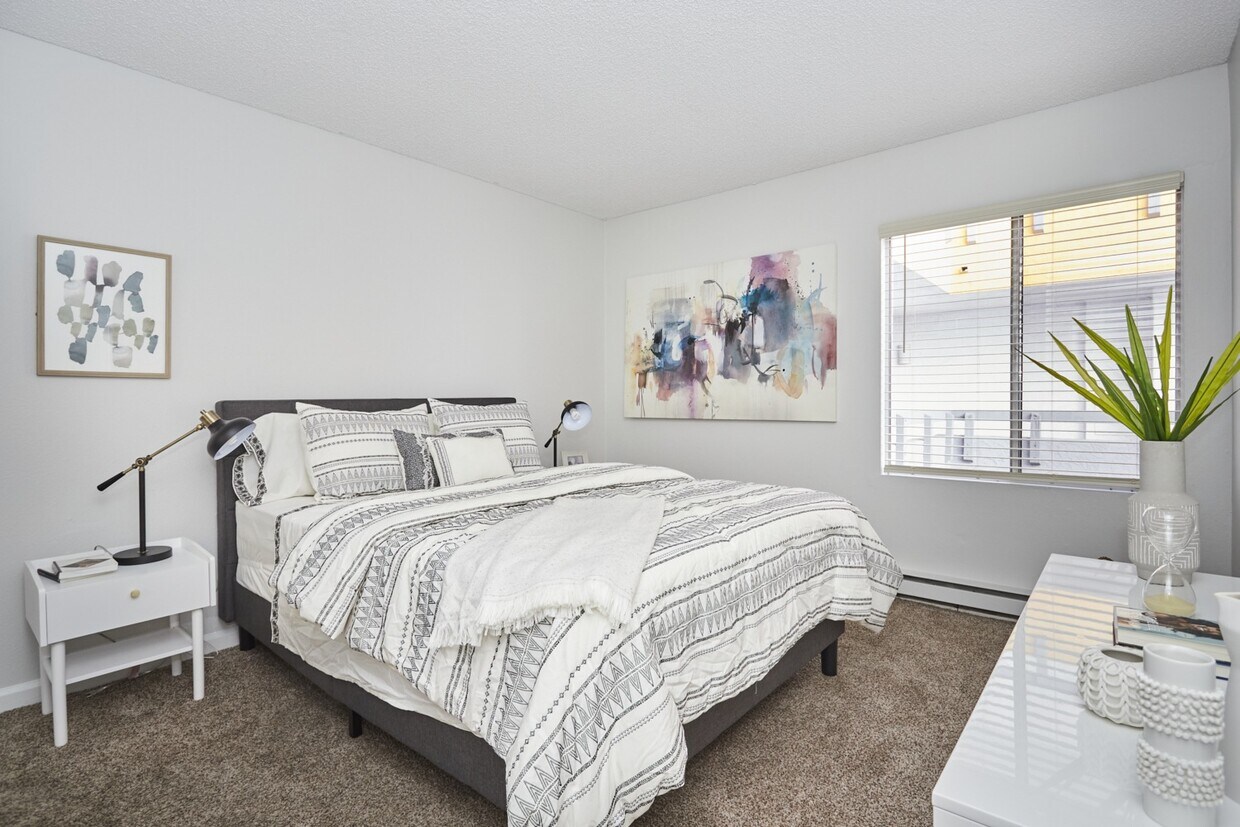 Violet on Virgil Apartments in Los Angeles, CA Westside Rentals