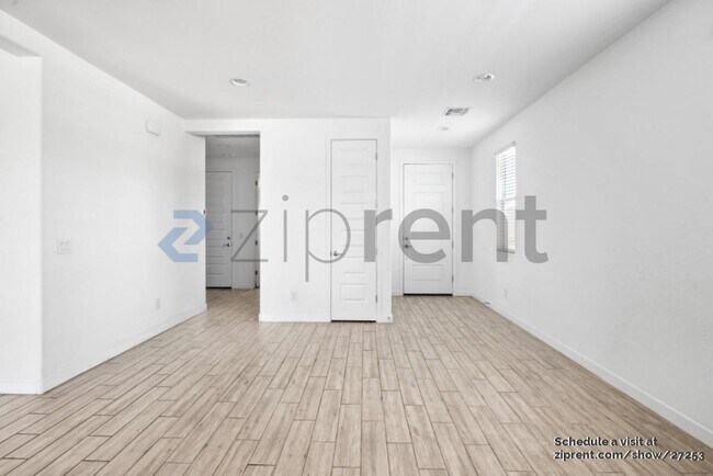 Building Photo - 9346 W Heatherbrae Dr