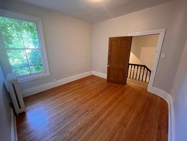 Photo du bâtiment - Charming 4-Bedroom + loft Victorian Home i...