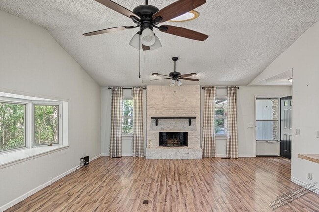 Building Photo - 8 Tarifa Ln