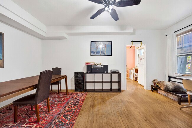 Foto del edificio - 2638 W Haddon Ave