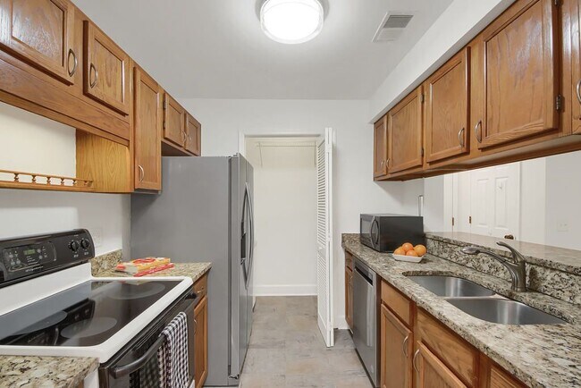 Foto del edificio - 501 Barrington Hills Dr