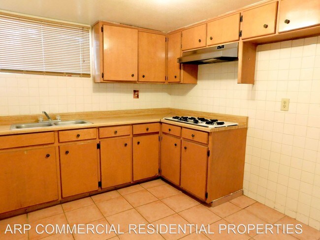 Building Photo - 748 Trejo Rd