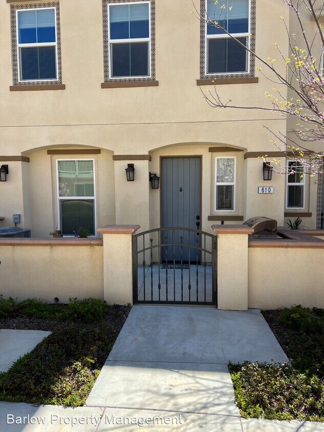 610 Mustang St, Camarillo, CA 93010 House Rental in Camarillo, CA
