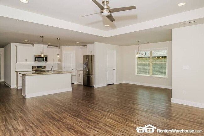 Foto del edificio - Welcome to another beautiful listing prese...
