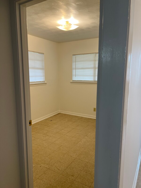 1708 Holloman Dr Unit Apt. 3, Port Lavaca, TX 77979 Room for Rent in