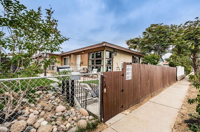 Building Photo - Beautiful Triplex in Clairemont