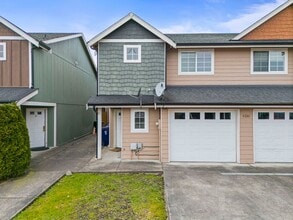 Building Photo - 4330 S Lawrence St