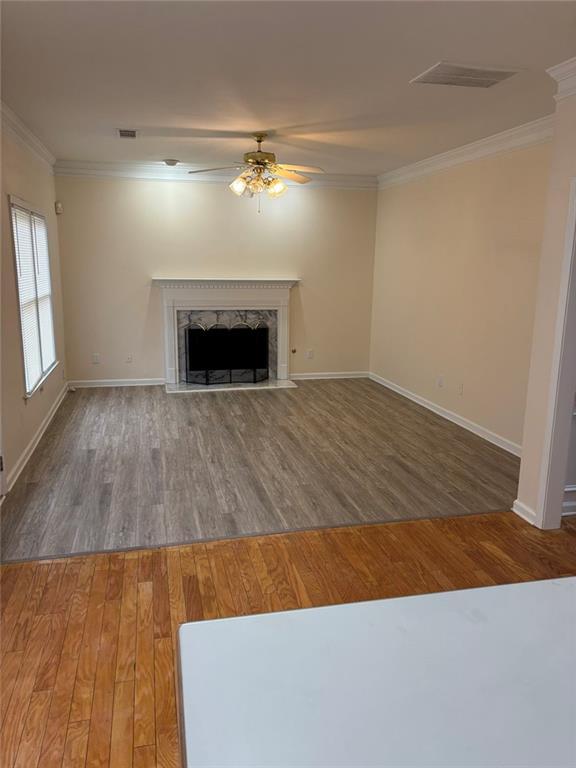 Foto del edificio - 220 Cross Creek Dr