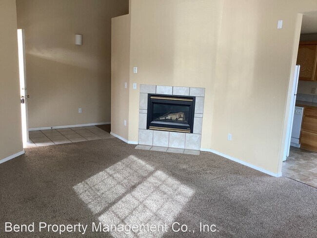 Foto del edificio - 3 br, 2 bath House - 3346 NE Mendenhall