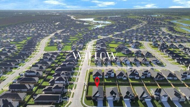 Foto del edificio - Spacious 4-Bedroom Home in a GREAT Community!