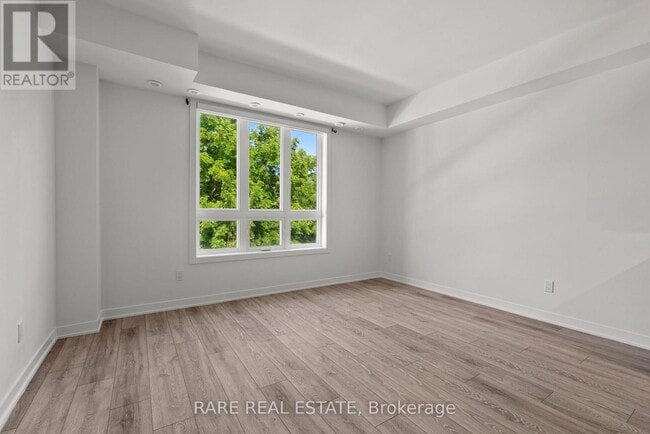 Building Photo - 4045 Hickory Dr