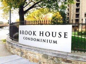 Building Photo - 44 Washington St