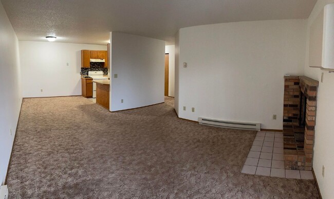 Building Photo - Spacious 2 bedroom 2 bathroom apartment home!