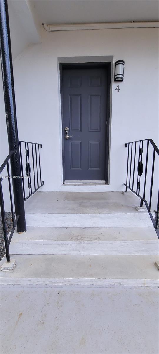 Foto del edificio - 2150 SW 26th St