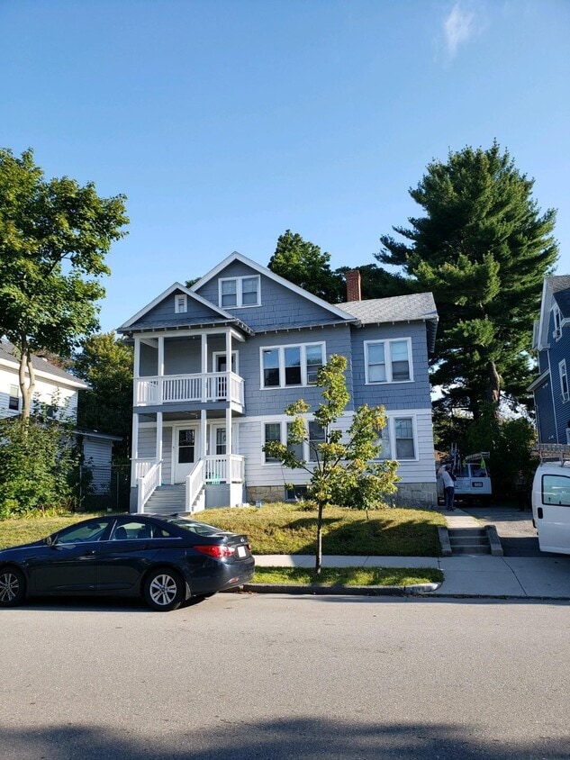 Primary Photo - 5 Midland St
