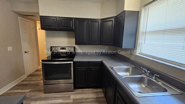Foto del edificio - 2135 Corot Ct