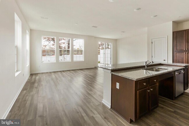 Foto del edificio - 228 Park Ln