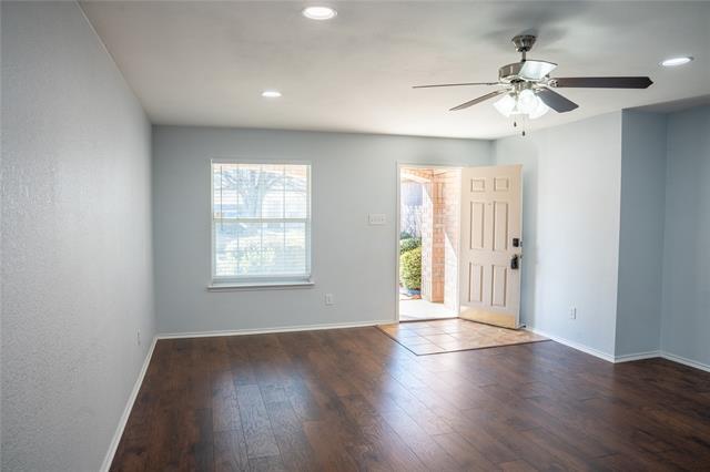 Foto del edificio - 10008 Cougar Tr