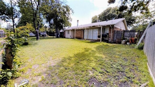 Foto del edificio - 3309 Ridgeglen Cir