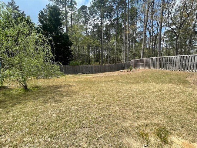 Building Photo - 3483 Lost Oak Dr NE