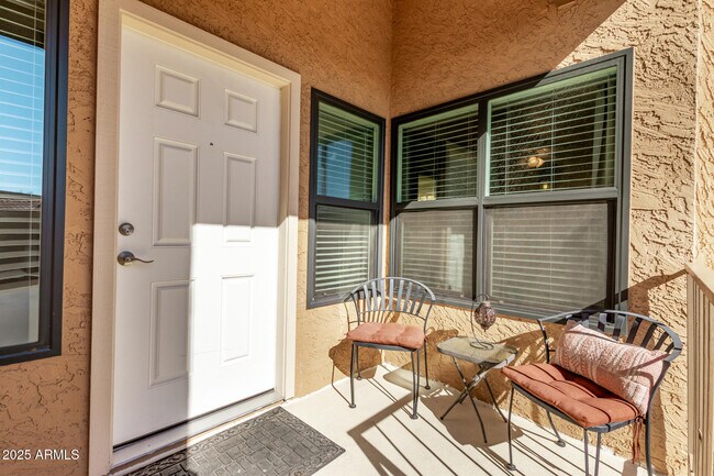 Foto del edificio - 8787 E Mountain View Rd