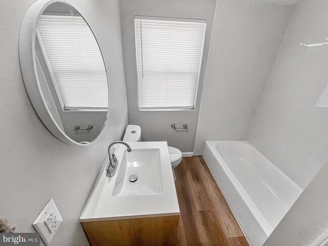 Foto del edificio - 5755 Maplehill Rd