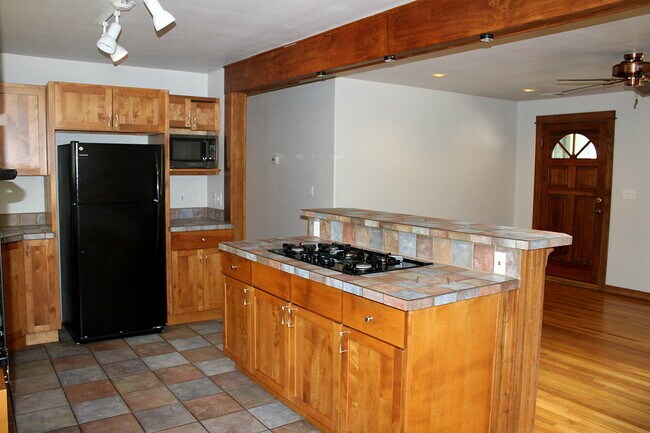 Foto del edificio - 1240 Columbine Ct