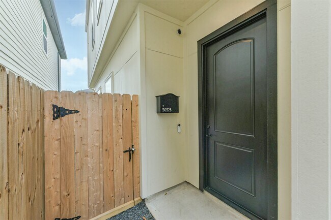 Foto del edificio - 3032 Gray St