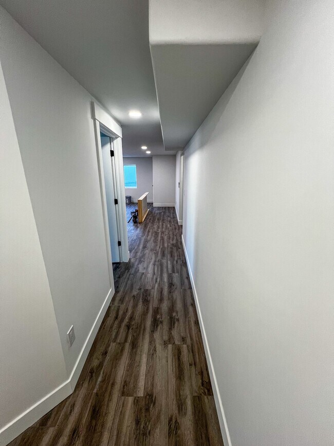 Foto del edificio - 8848 Daisy View Ln