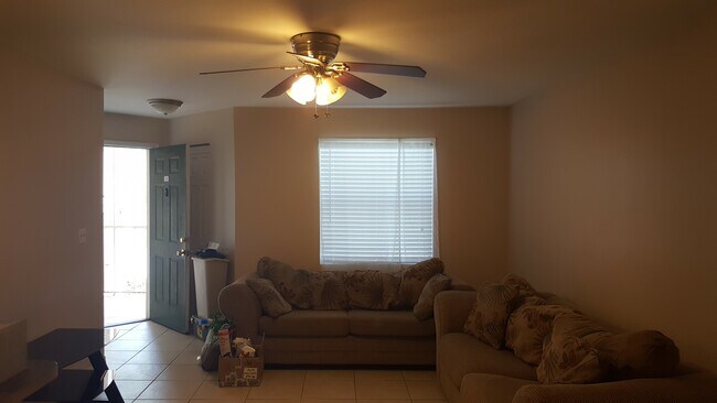 Foto del edificio - 3034 Parkway Blvd