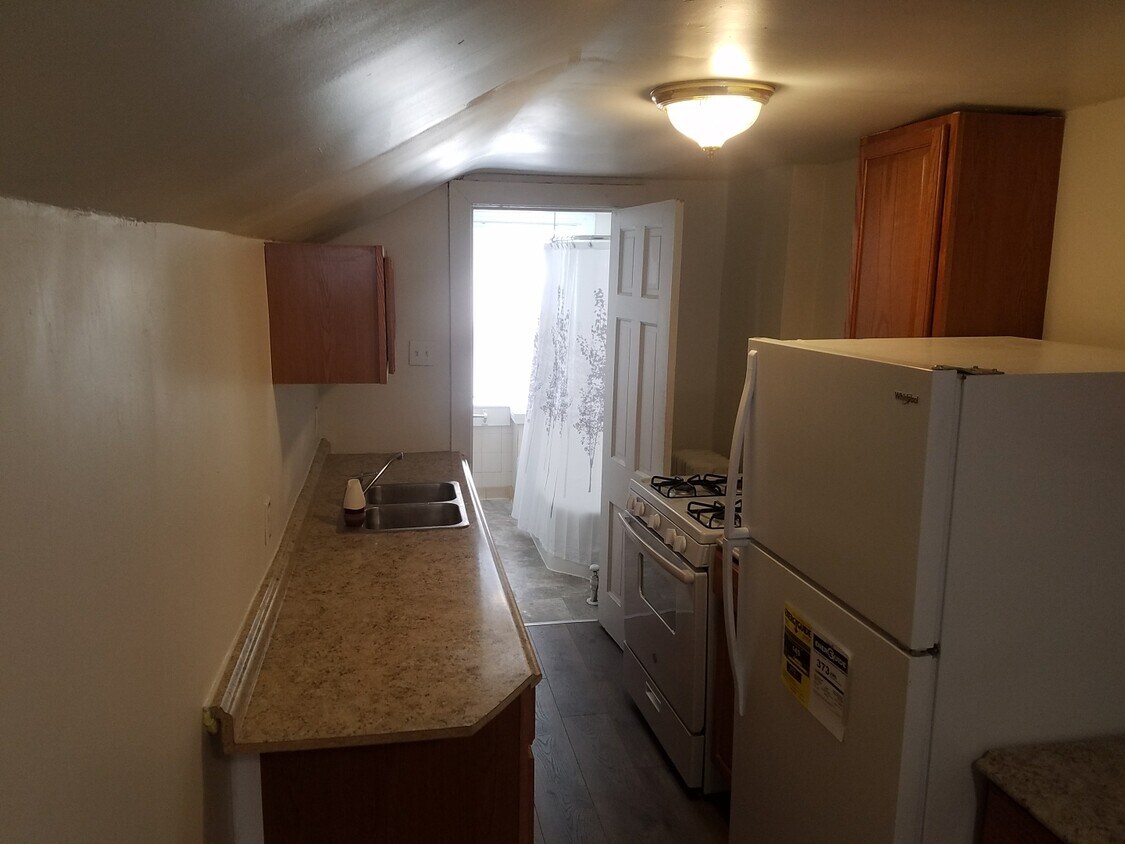 1622 N 2nd St Unit 3, Harrisburg, PA 17102 Apartments in Harrisburg