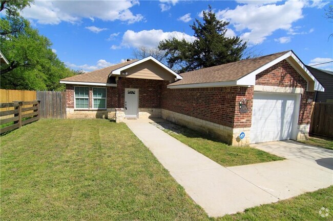 Building Photo - 4730 E Frio Dr