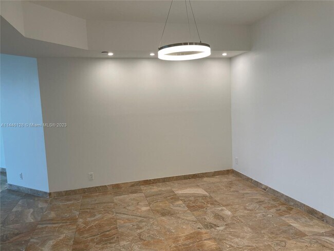 Building Photo - 3600 Yacht Club Dr