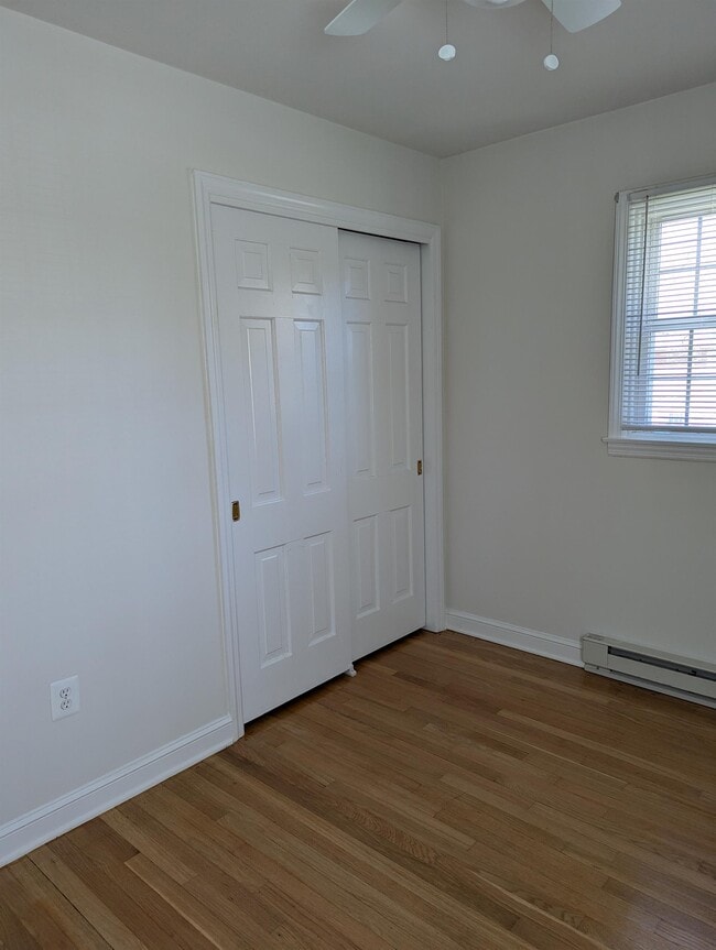 Foto del edificio - 511 Maple Ave