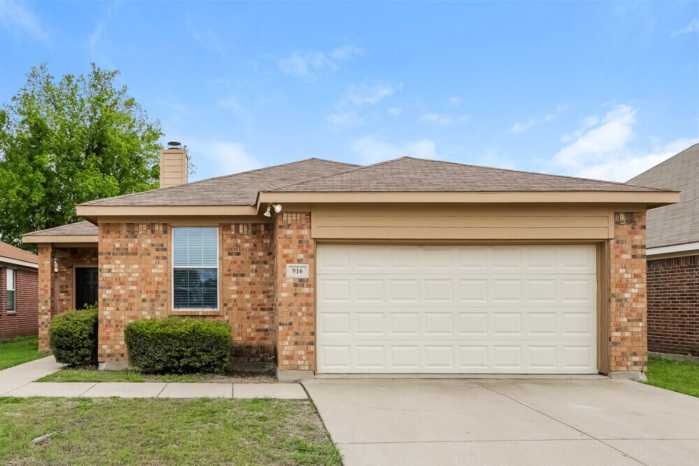 Foto principal - 916 Buffalo Springs Dr