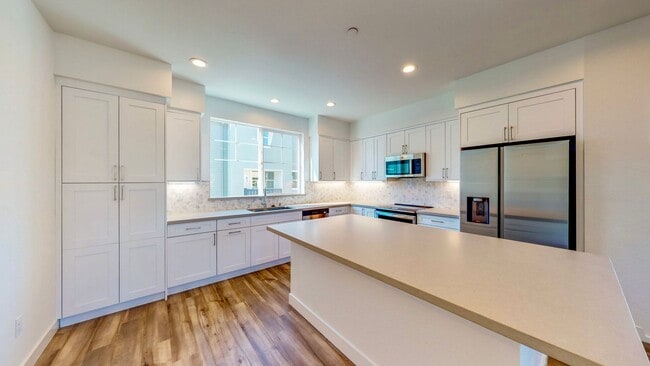 Building Photo - 282 Gambrel Cir