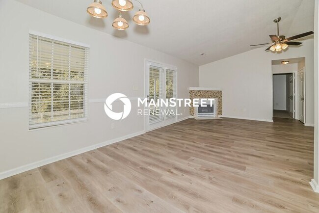 Foto del edificio - 3 Bedroom Pet-Friendly Home in CORRYTON, T...