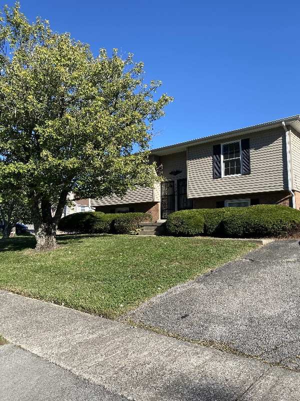 Photo - 3200 Mammoth Dr (Lexington, KY)