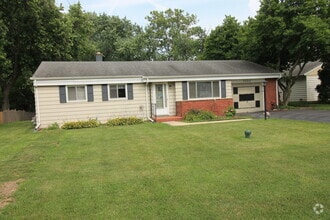 Building Photo - 5525 Virginia Ave
