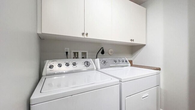 Foto del edificio - 4241 N Ocean Blvd
