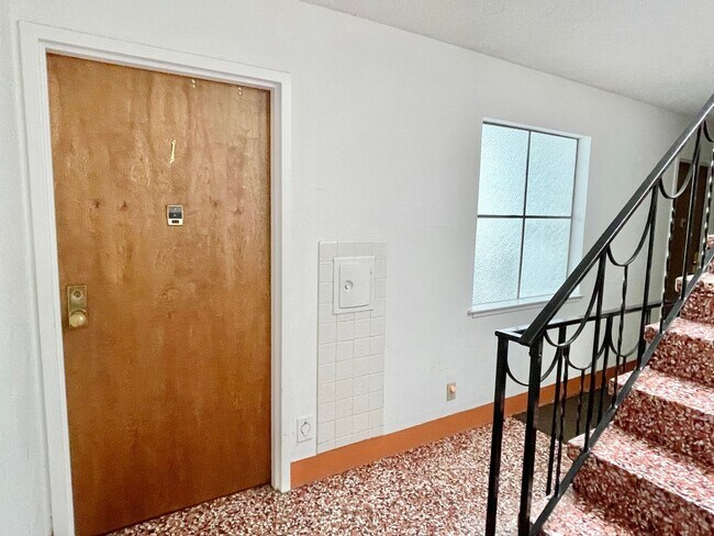 Foto del edificio - 225 2nd Avenue